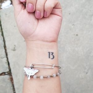 2 for $20 Alex & Ani set